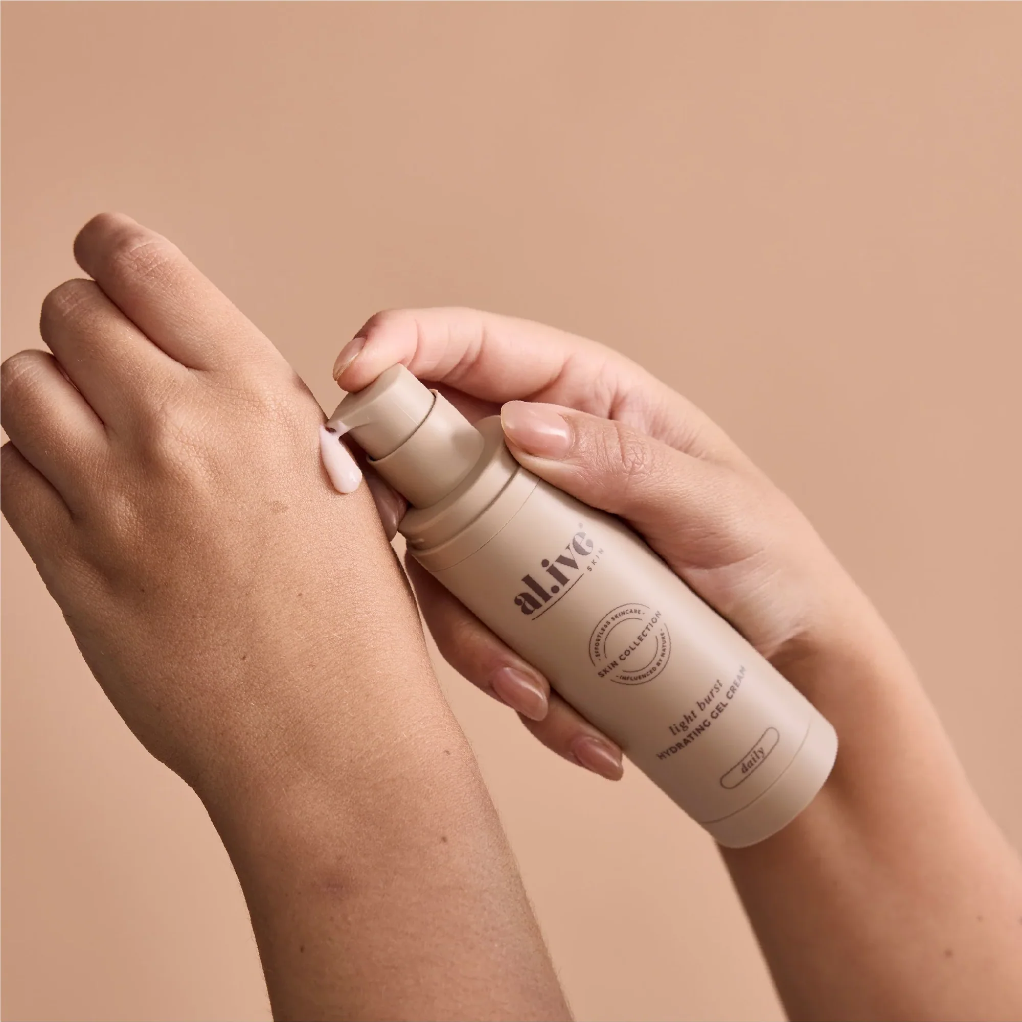 AL.IVE BODY - LIGHT BURST | HYDRATING GEL CREAM - Image 8