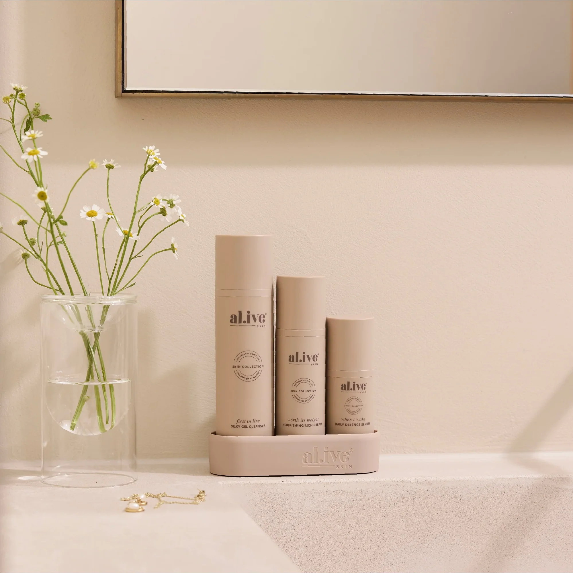 AL.IVE BODY - WORTH ITS WEIGHT | NOURISHING RICH CREAM - Image 4