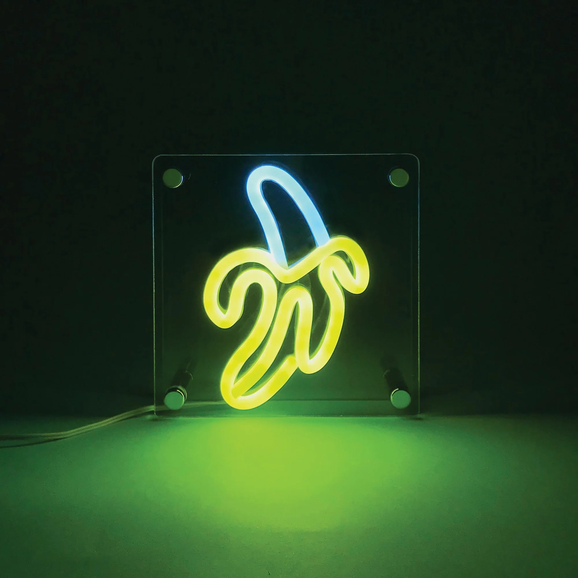 DISCOVERY ZONE - ACRYLIC LIGHT | BANANA - Image 3