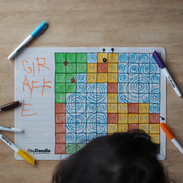 HEY DOODLE - CLASSIC COLOURING & DOODLE MAT | 100 SQUARES - Image 4