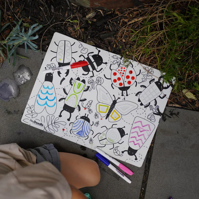 HEY DOODLE - SENSORY COLOURING & DOODLE MAT | BUSY BUGS - Image 3