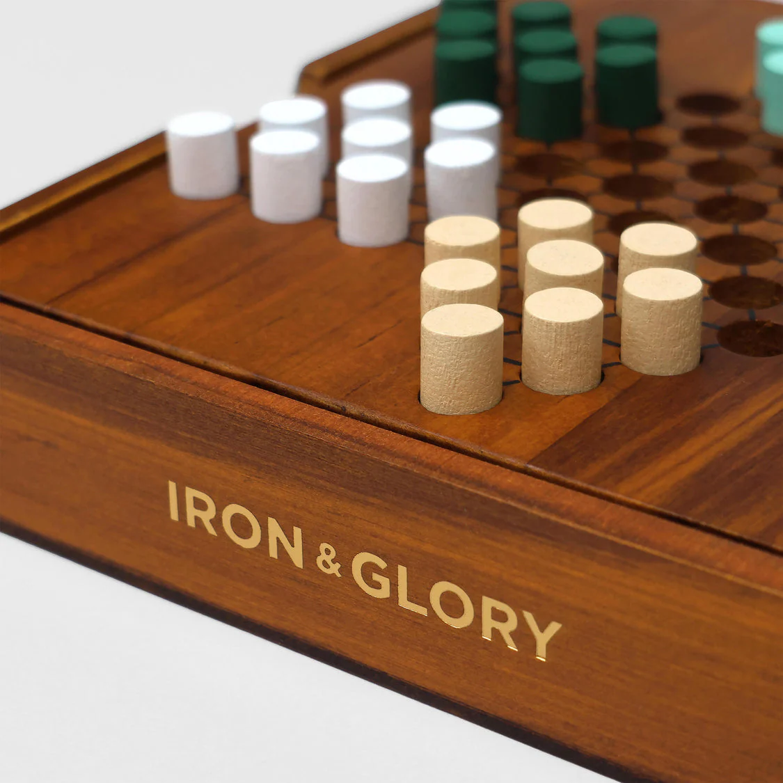 LUCKIES - IRON & GLORY | CHINESE CHECKERS - Image 5