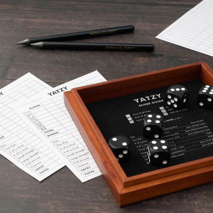 LUCKIES - IRON & GLORY | YATZY DELUXE DICE GAME - Image 4