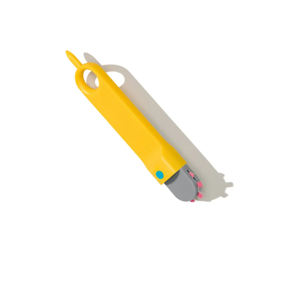 MAKEDO - UPCYCLED CARDBOARD CONSTRUCTION TOOL | FOLD-ROLLER - Image 2