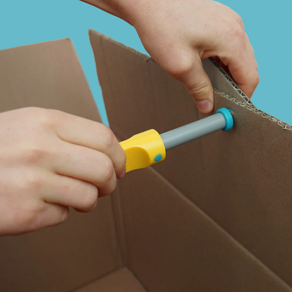 MAKEDO - UPCYCLED CARDBOARD CONSTRUCTION TOOL | SCRU-DRIVER - Image 2
