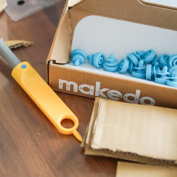 MAKEDO - UPCYCLED CARDBOARD CONSTRUCTION TOOL | SCRU-DRIVER - Image 3