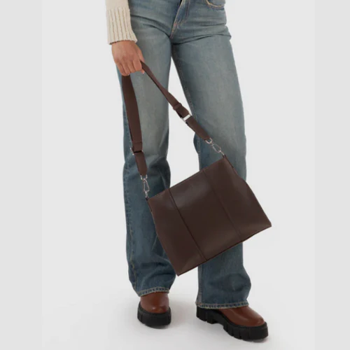 MATT & NAT - INGRID VEGAN CROSSBODY BAG | ARBOR | BLACK - Image 4