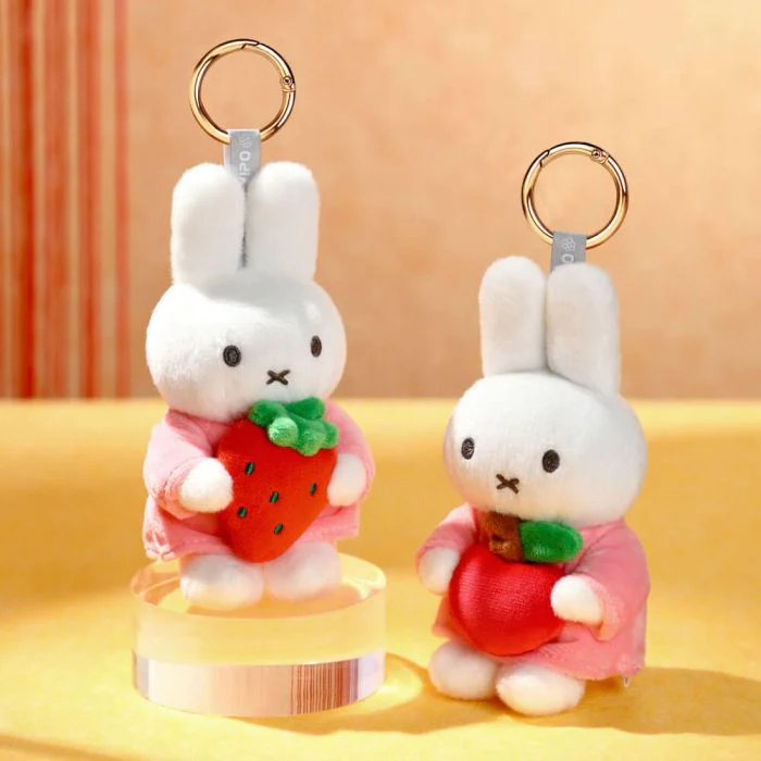 MIFFY - KEYRING: MIFFY WITH APPLE - Image 5