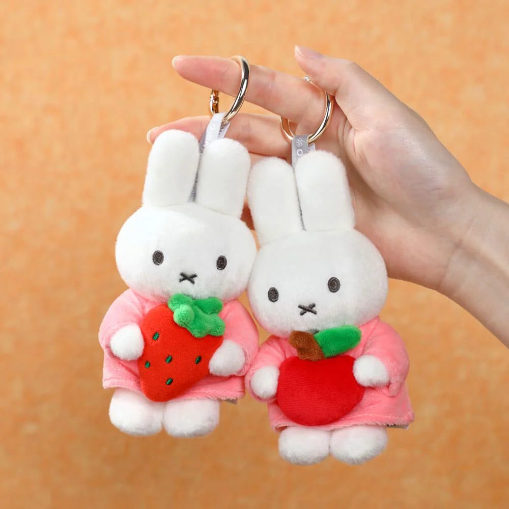 MIFFY - KEYRING: MIFFY WITH STRAWBERRY - Image 6