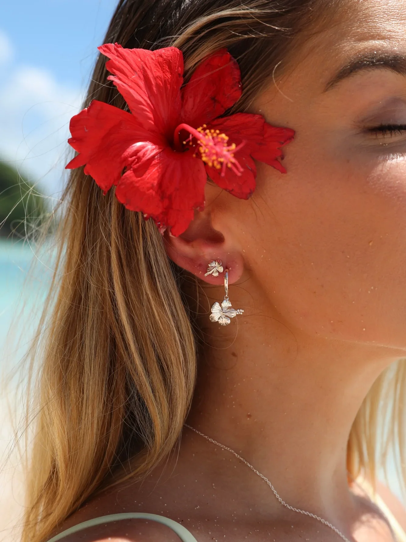 MTL - HIBISCUS STUDS STERLING SILVER - Image 4