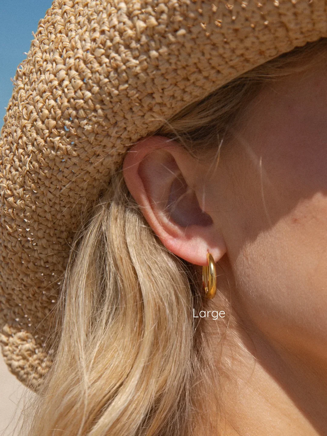 MTL - ISLAND GLOW | HOOPS IN 18K GOLD | MEDIUM - Image 9