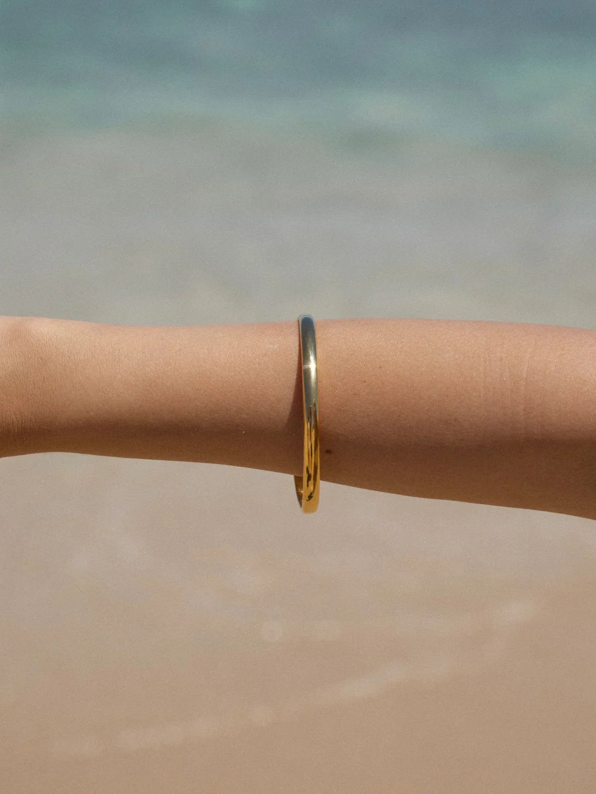 MTL - SOLEI BANGLE 18K GOLD - Image 5
