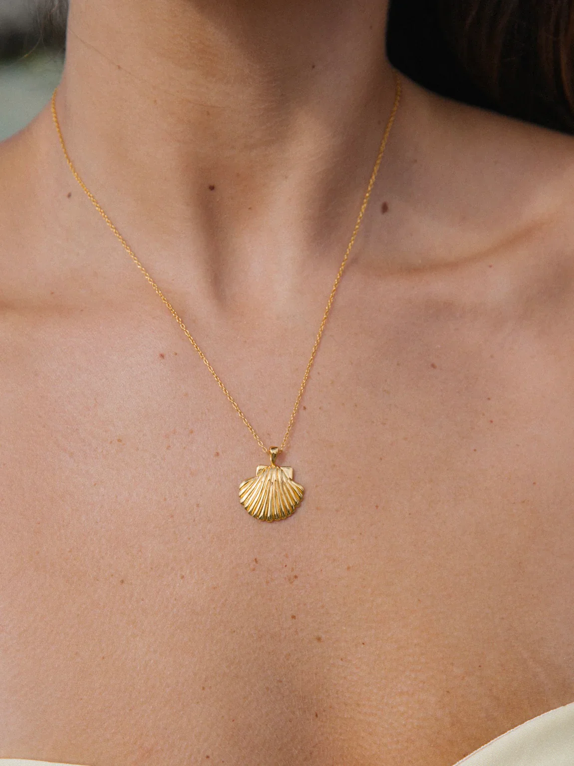 MTL - SUN SHELL NECKLACE IN 18K GOLD - Image 3