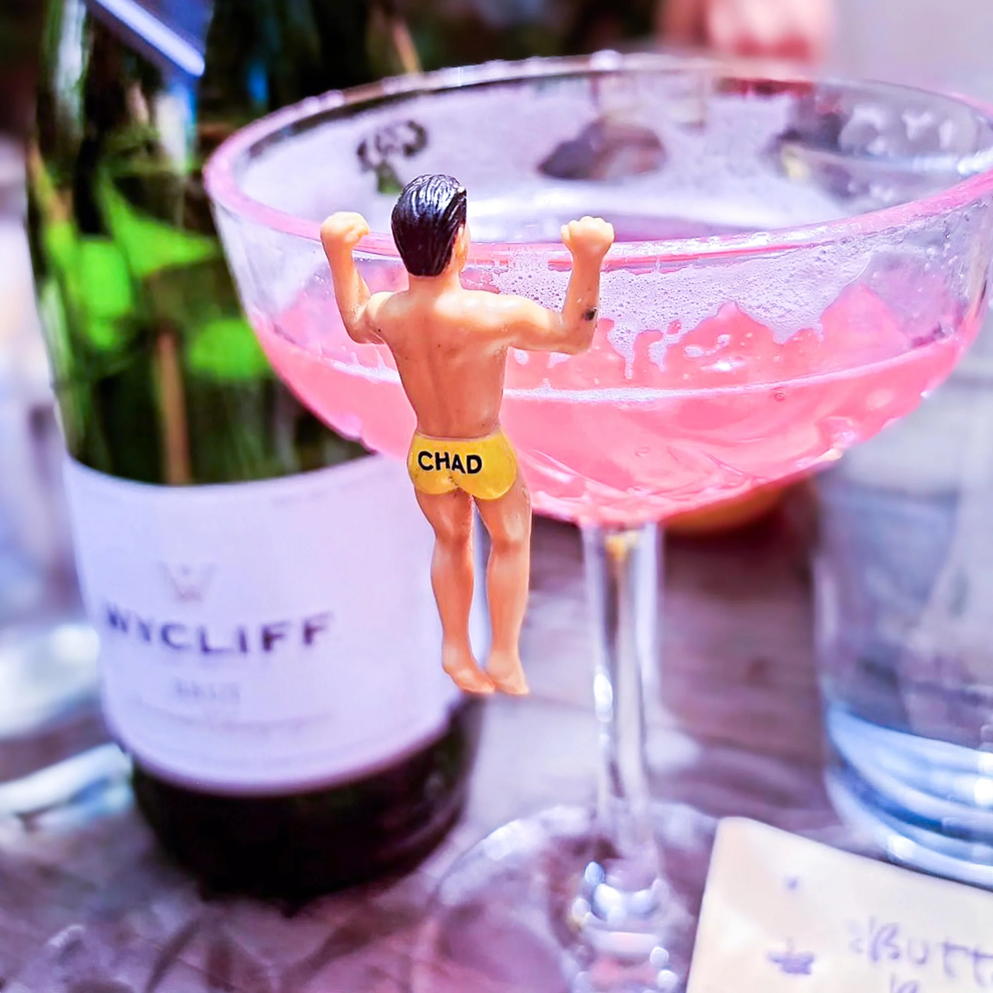 NPW - HUNKY BUDDIES DRINK MARKERS-SET - Image 5