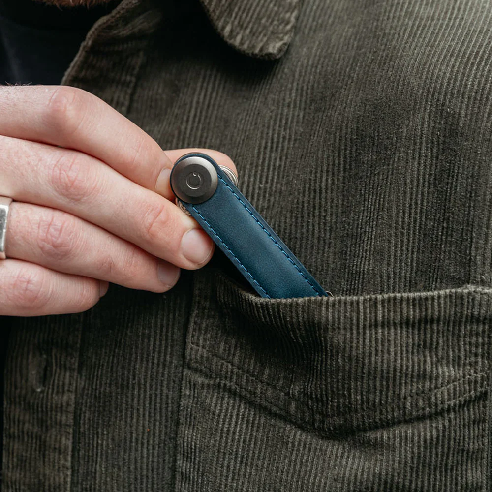 ORBITKEY - KEY ORGANISER | CRAZY HORSE | MARINE BLUE WITH BLUE STITCHING - Image 2
