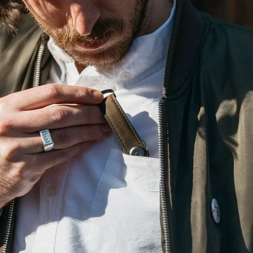 ORBITKEY - KEY ORGANISER | CRAZY HORSE | OAK BROWN WITH BROWN STITCHING - Image 2