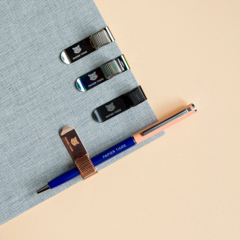 PAPIER TIGRE - PEN HOLDER/CLIP | IRIDESCENT - Image 3