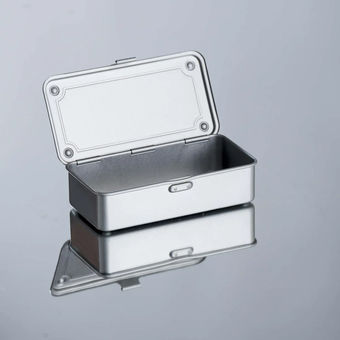TOYO STEEL - TRUNK SHAPE TOOLBOX | T-190 | SILVER - Image 8