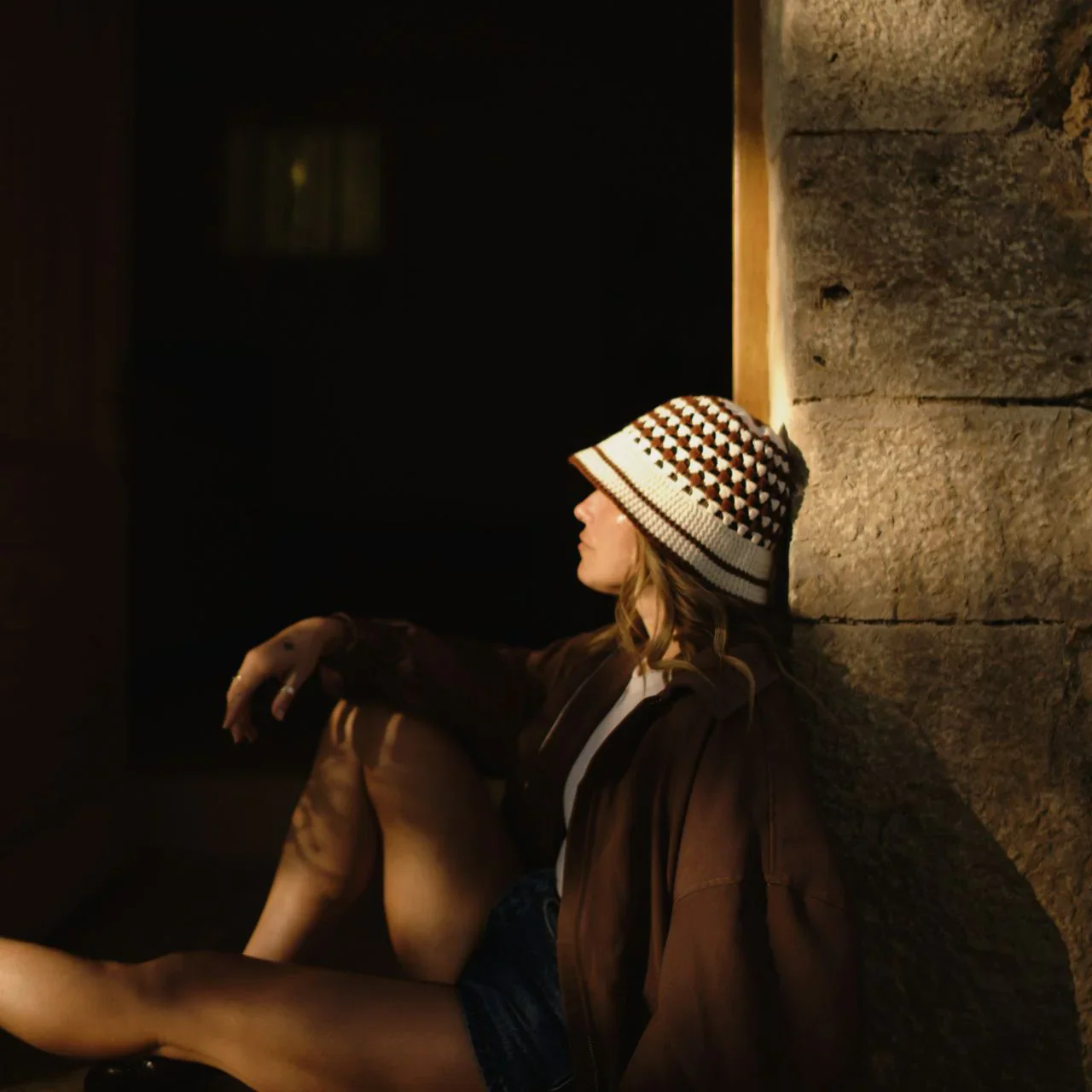 WILL + BEAR - CHELSEA BROWN | CROCHET BUCKET HAT - Image 4
